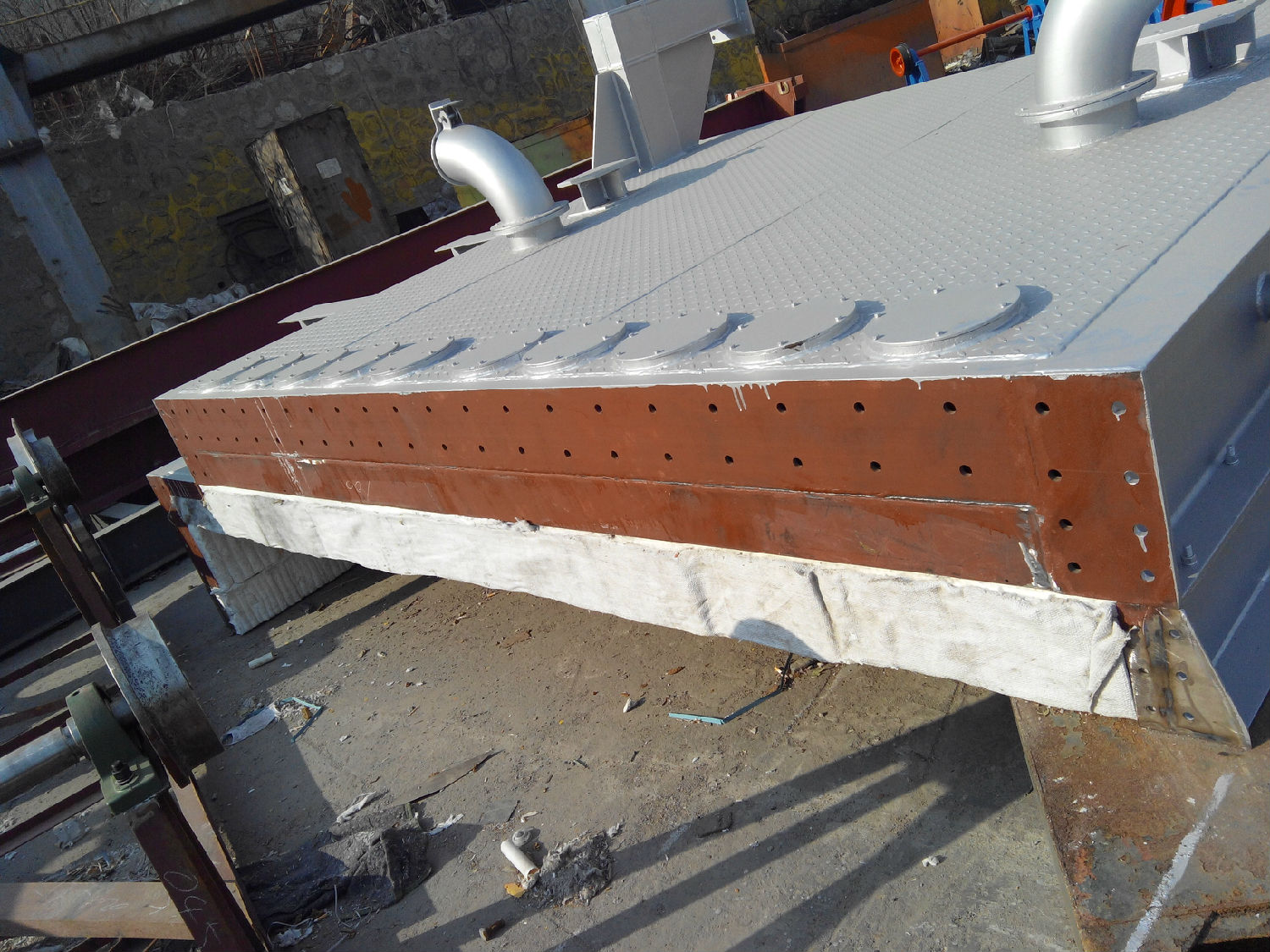 焦罐蓋保溫后運輸防護措施:陶瓷纖維布貼條-火龍耐材提供 焦罐蓋保溫后運輸防護措施:陶瓷纖維布貼條-火龍耐材提供