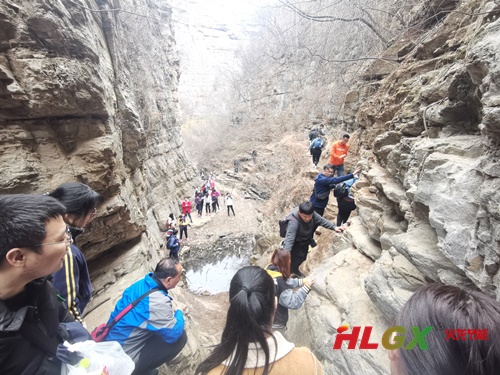 徒步藏龍澗 徒步藏龍澗